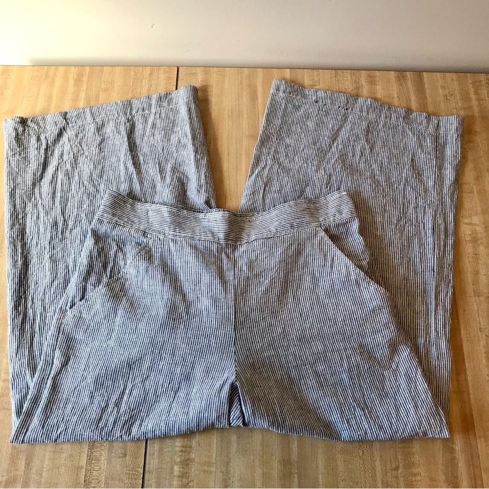 MAX STUDIO Wide Leg Cropped Pants Linen Blend Striped Navy Blue Cream